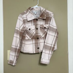 And Now This Women’s Tan Light Pink Cropped Plaid Button Down Shacket Medium